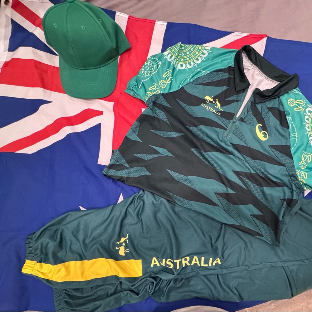 Australian Break Dancer costume + Flag Women’s Large